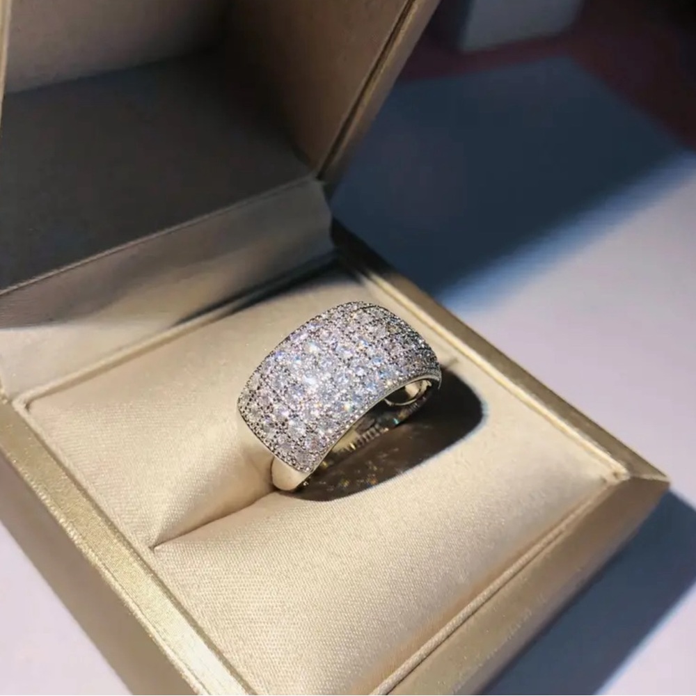 Chunky Diamond Half Band